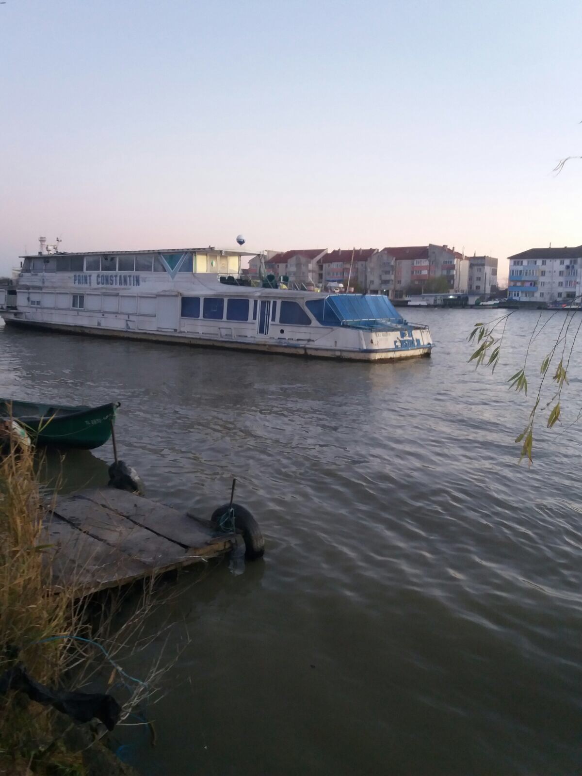 Alertă în portul Sulina: O navă a scăpat de sub control