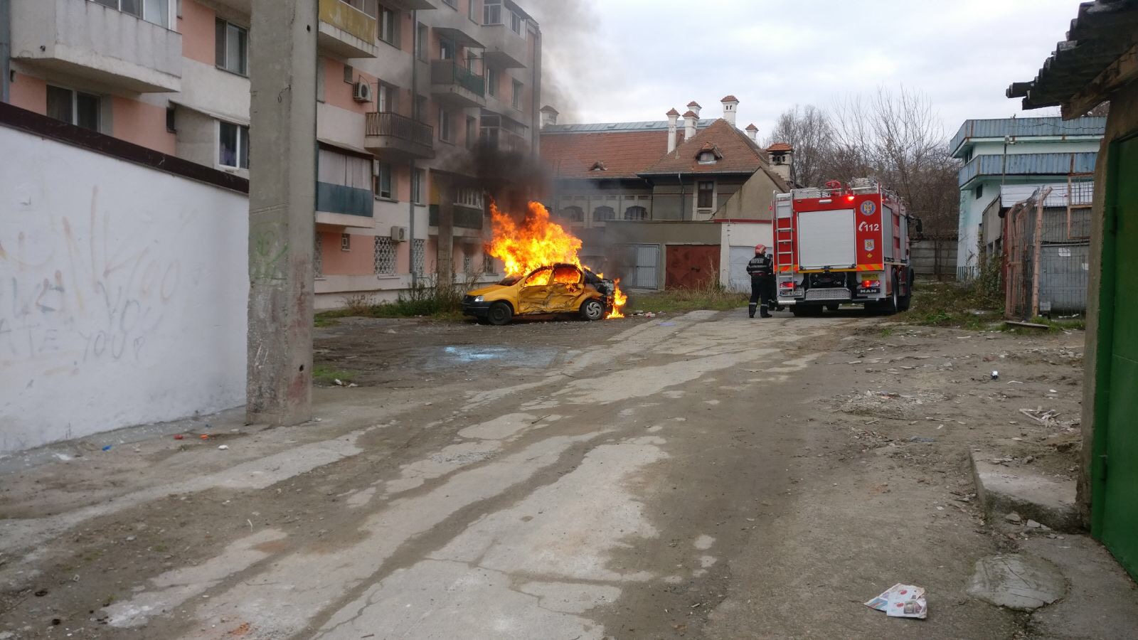 Mașină încendiata din joacă în municipiul Tulcea!