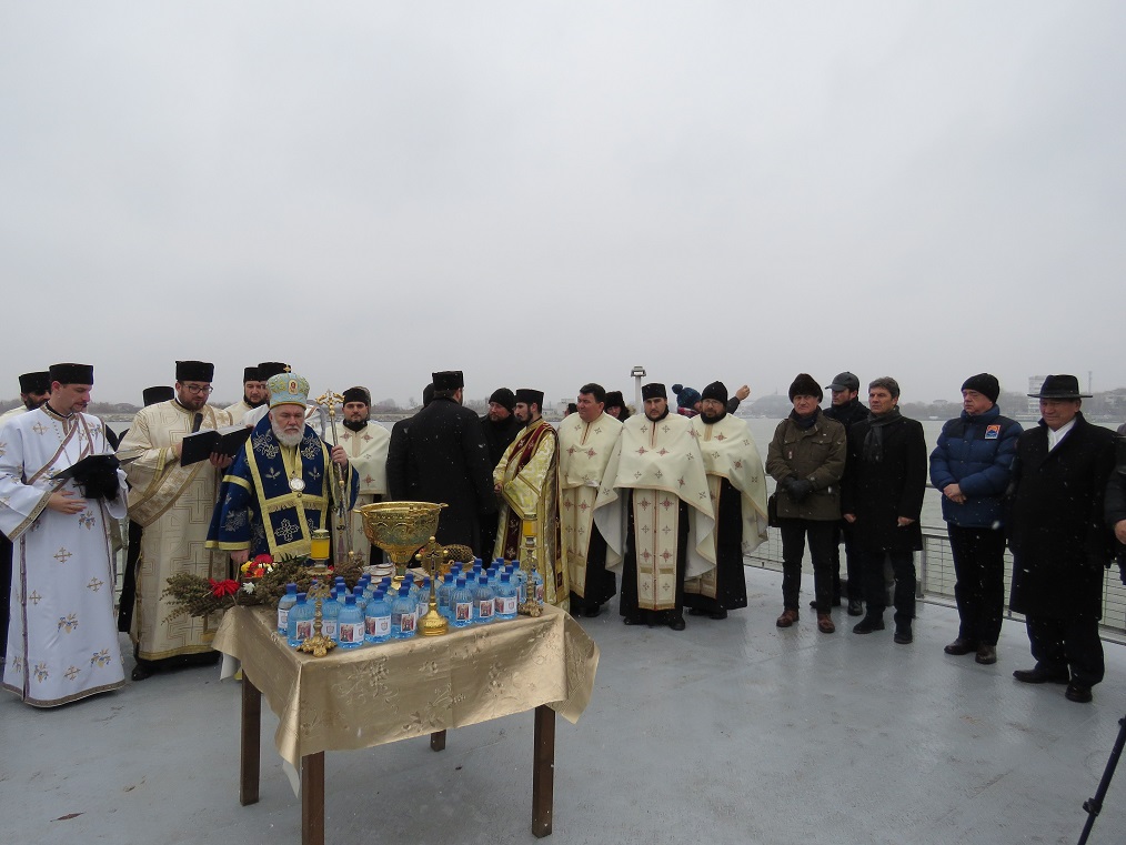 în municipiul Tulcea 𝗡𝗨 se va organiza tradiționala procesiune de sfințire a apei pe faleza Dunării