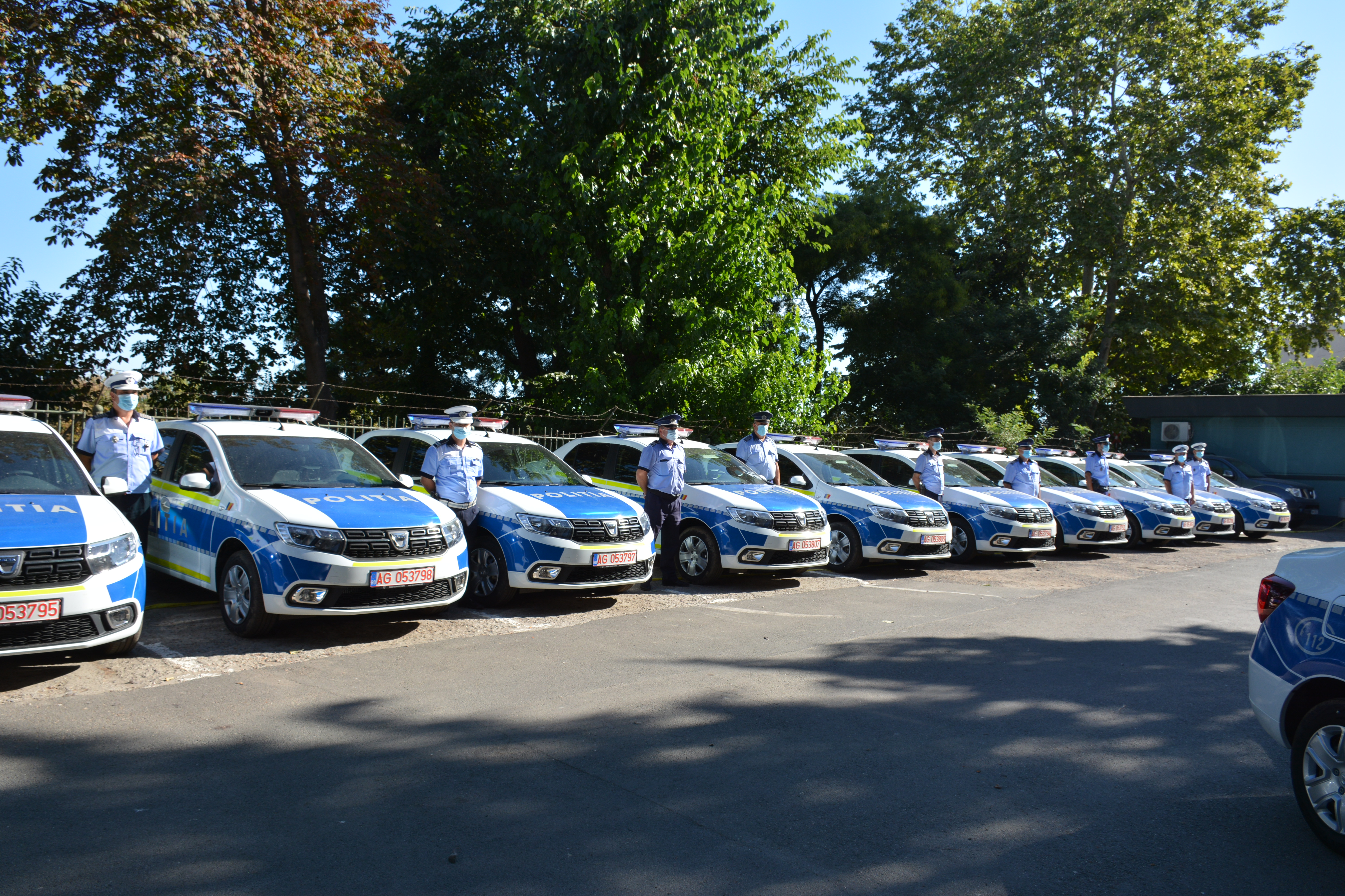 21 de autospeciale noi intră de astăzi în dotarea Inspectoratului de Poliție Județean Tulcea