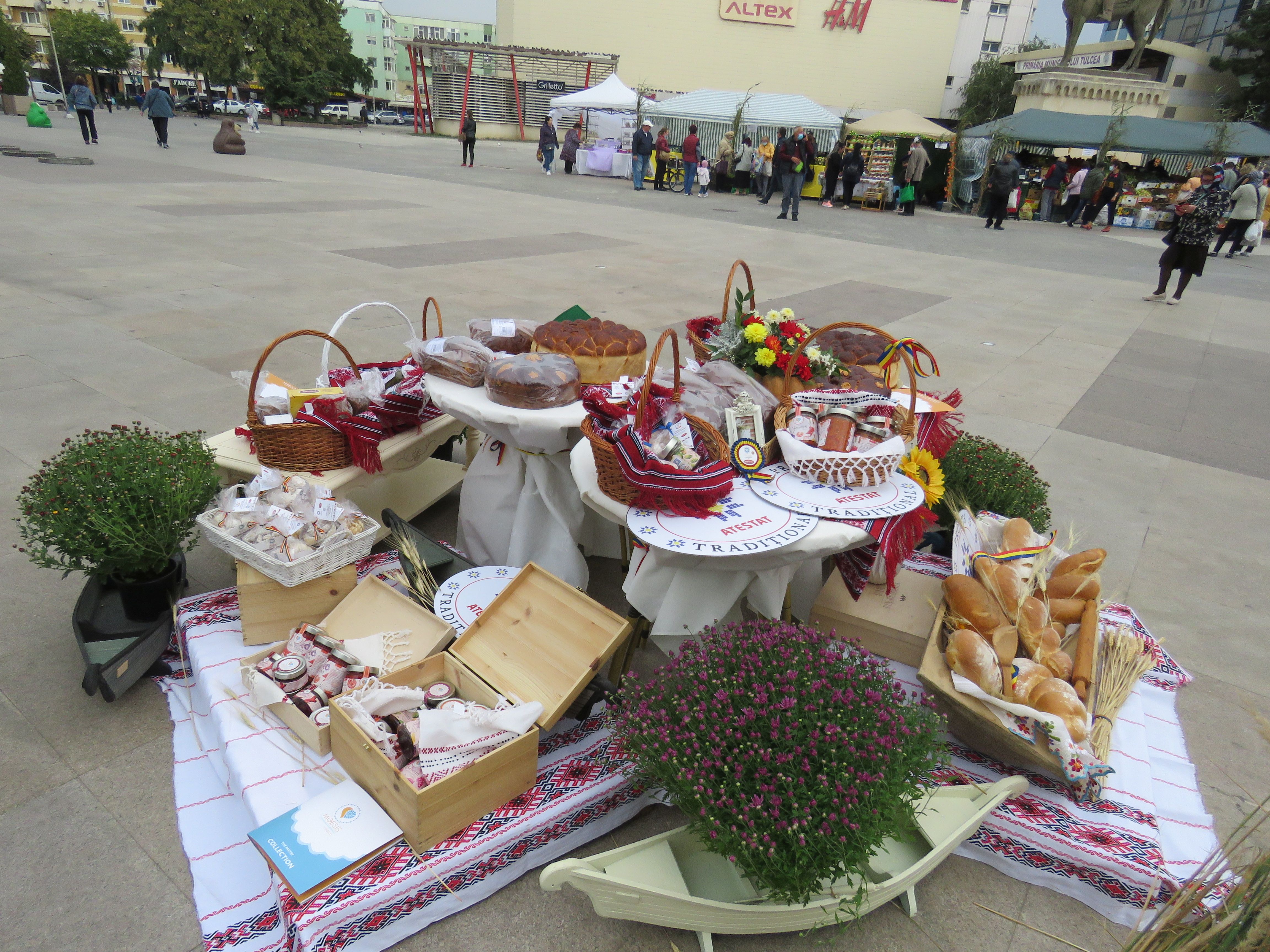 La Tulcea a început „Etno Dobrogea – liant de tradiție“