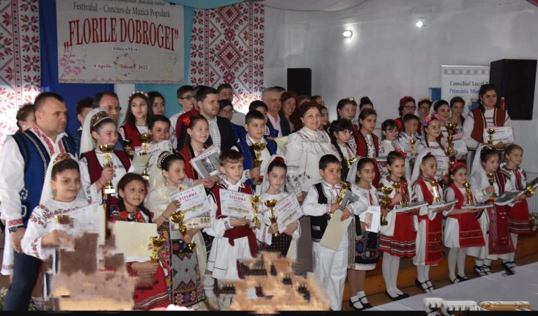 Cea de-a VI-a ediție a Festivalului – Concurs Interjudețean de Muzică Populară FLORILE DOBROGEI” , un regal folcloric, la Satul Pescăresc.