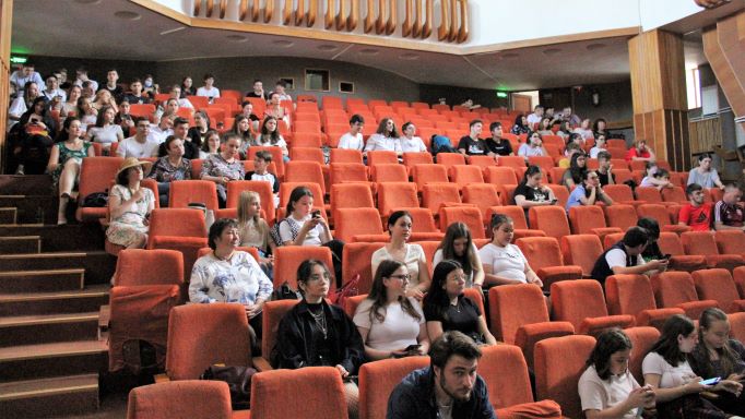 Seminarul „Tulcea merită!” – prilej de a le vorbi elevilor despre oameni și locuri ce dau valoare județului Tulcea