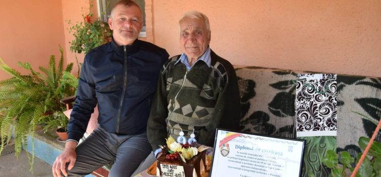Veteranul de război Ion Trofim din Turda a ajuns la venerabila vârstă de 99 de ani