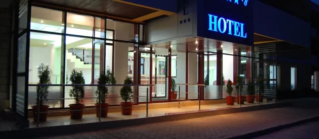 PRIMĂRIA ÎȘI MUTĂ BIROURILE LA HOTEL EUROPOLIS. REABILITAREA SEDIULUI VA COSTA PESTE 1,5 MILIOANE EURO