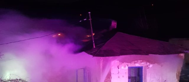 Bărbat în vârstă de 87 de ani, găsit carbonizat în locuința afectată de incendiu