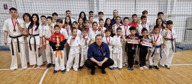 Zeci de medalii câștigate de karatiștii tulceni la Moldavian Challenge Cup