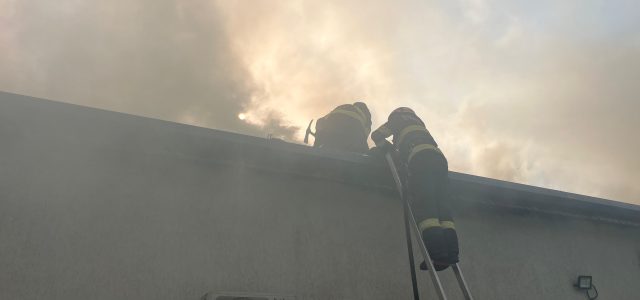 Incendiu la un azil de bătrâni din municipiu.Toate persoanele au fost evacuate fără probleme