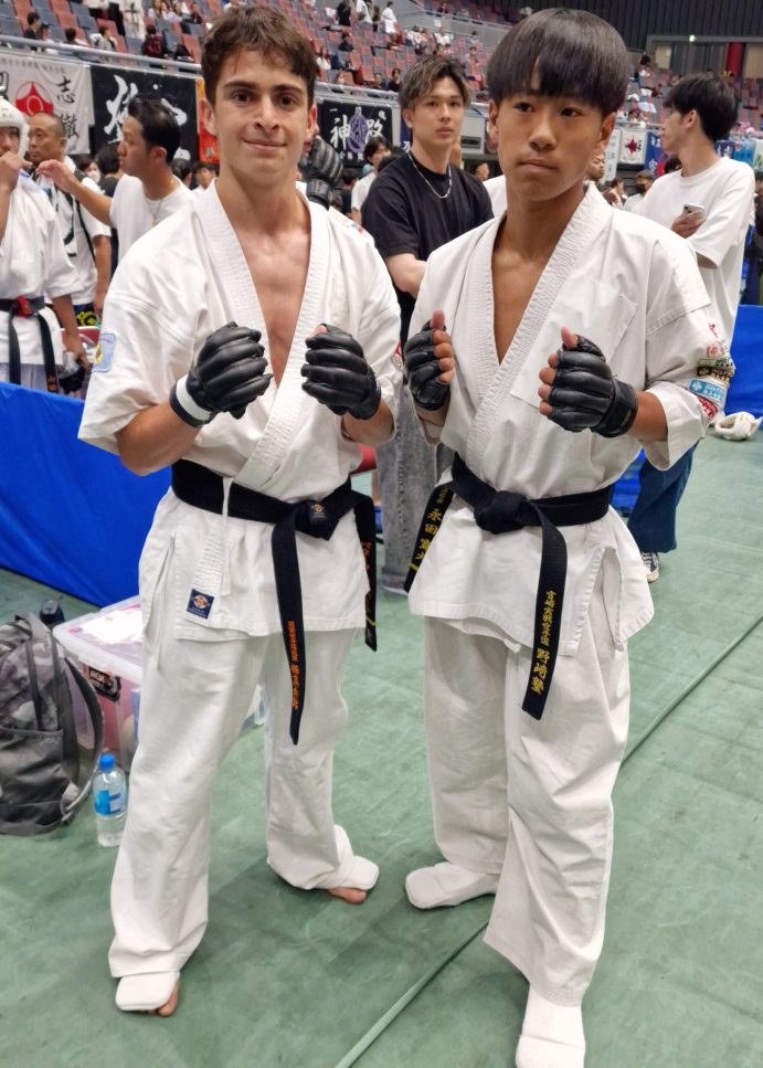 Tulcenii, la lupta cu japonezii la “ International Grand Champion Juniors Kyokushin Karate Open”