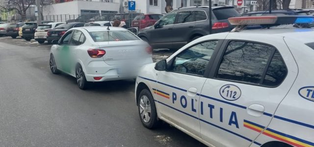 Controale în Tulcea la taxiuri și transport alternativ: 12 sancțiuni și bani confiscați