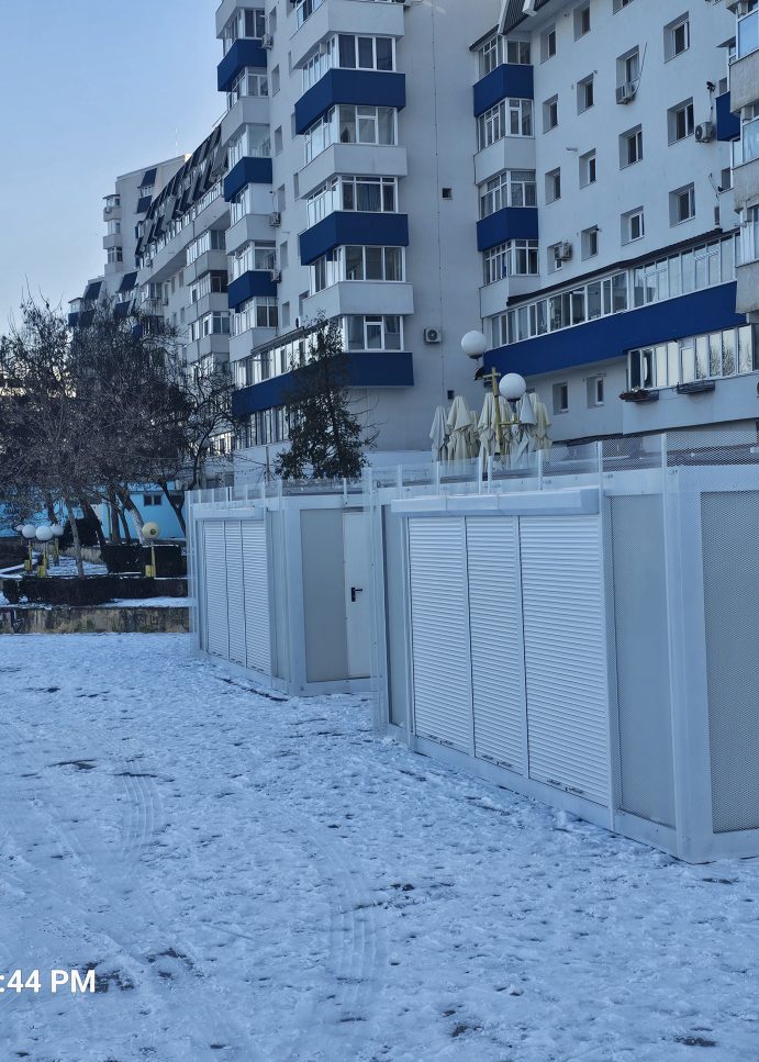 „Bătaie” pe spațiile comerciale de pe faleză: 27 de participanți la licitație, preț record- 3600 lei lunar!