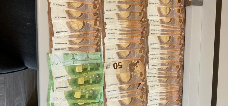 Iată cine sunt persoanele acuzate de trafic de minori. Patru bărbați au fost arestați preventiv