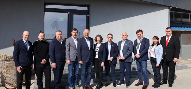 Comisarul European pentru Pescuit, în vizită oficială în județul Tulcea 