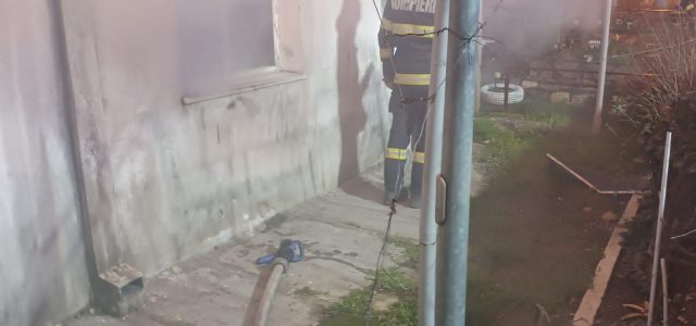 Sfârșit tragic pentru o mamă și fiul ei: incendiu fatal într-un bloc din Tulcea!
