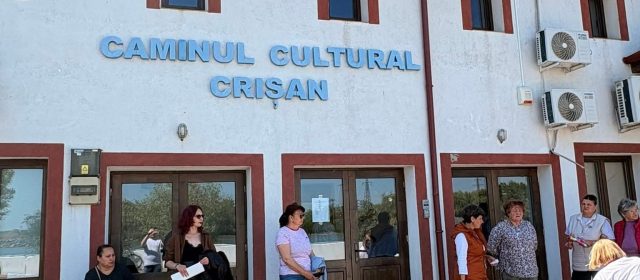 Caravana medicală a ajuns în comuna Crișan: peste 145 de persoane au beneficiat de consultații gratuite. A participat și fostul ministru al Sănătății