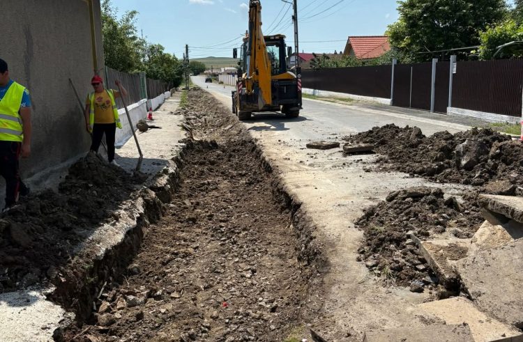 Primăria Comunei Baia a demarat lucrările de modernizare a zonei din jurul Școlii și Bisericii de pe strada Oborului