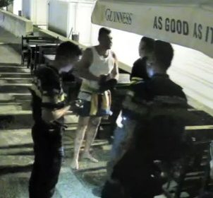 Trimis în judecată după un scandal violent pe faleza din Tulcea. Este acuzat de lovire, ultraj și amenințare