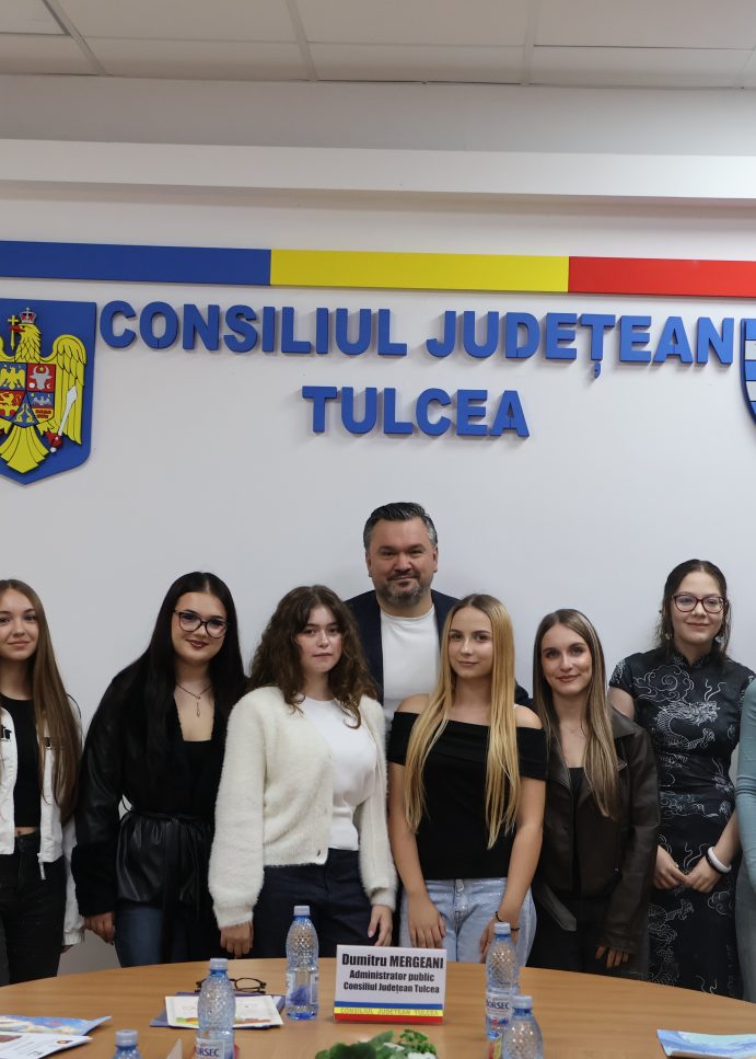 Cele mai bune lucrări înscrise la concursul „Tulcea – Suzhou, Drumul Prieteniei“, premiate de Consiliul Județean Tulcea